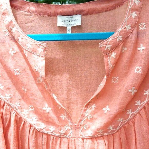 Lucky Brand Boho Embroidered Peasant Rose tunic  top Sz XS - Picture 2 of 9